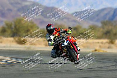 media/Jan-09-2022-SoCal Trackdays (Sun) [[2b1fec8404]]/Turn 14 (10am)/